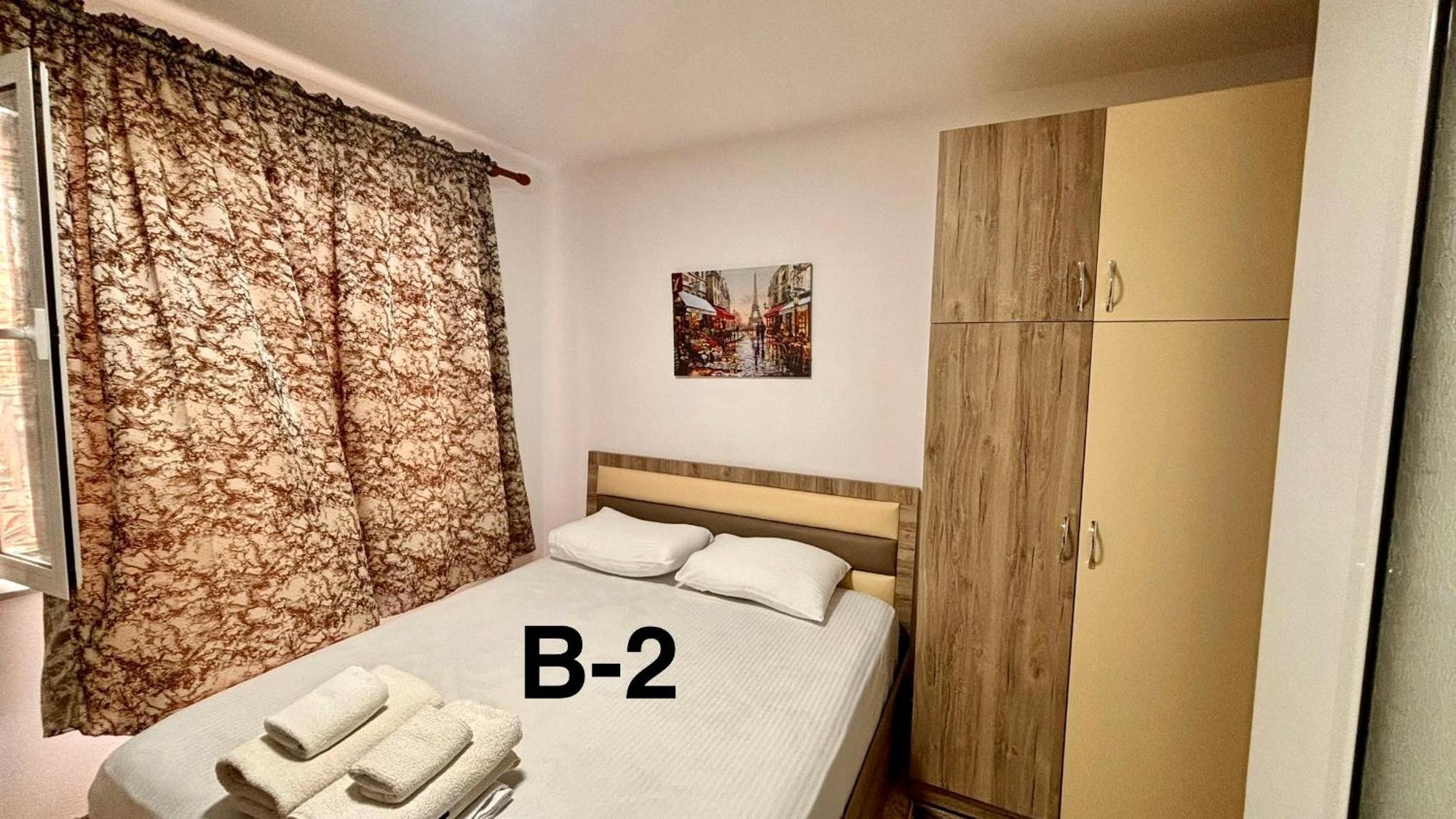 Driteza Hotel Korce Ngoại thất bức ảnh