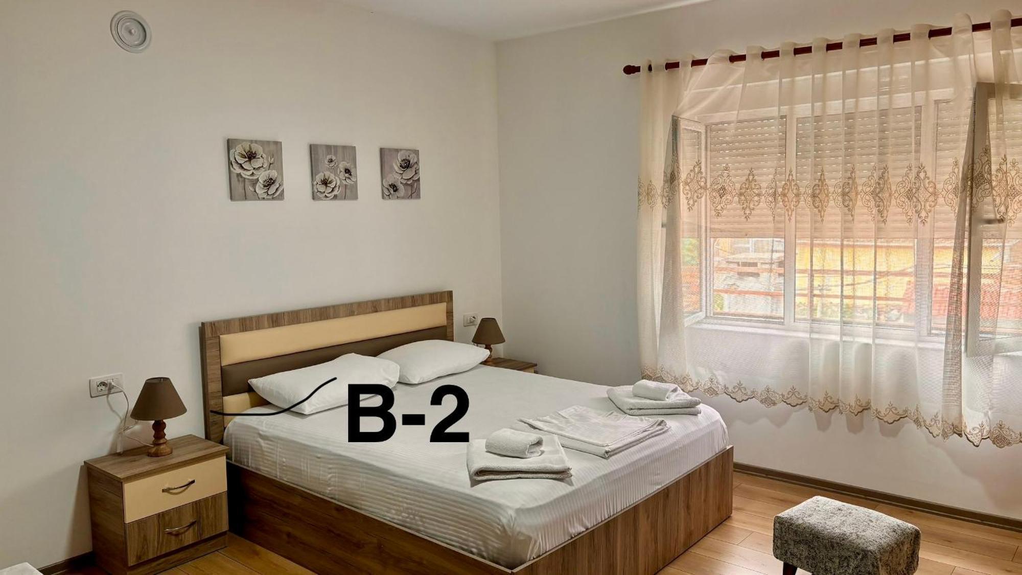 Driteza Hotel Korce Ngoại thất bức ảnh